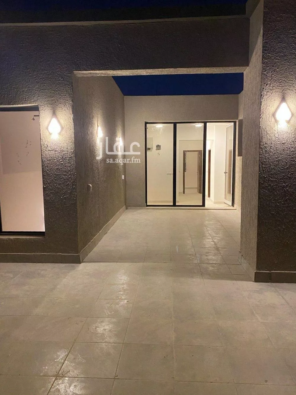 فيلا 4 غرف في العارض 3