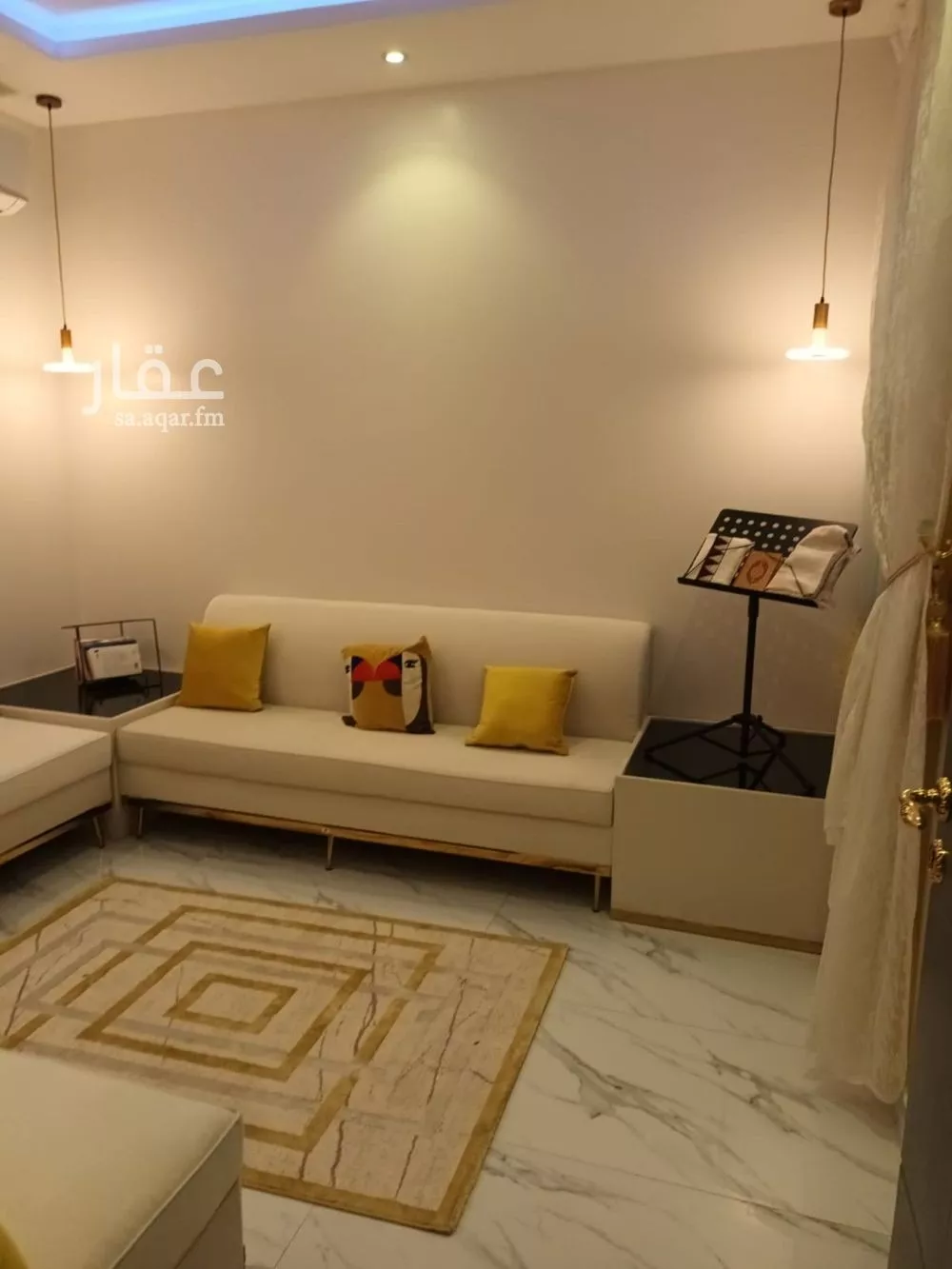 فيلا 5 غرف في العارض 2