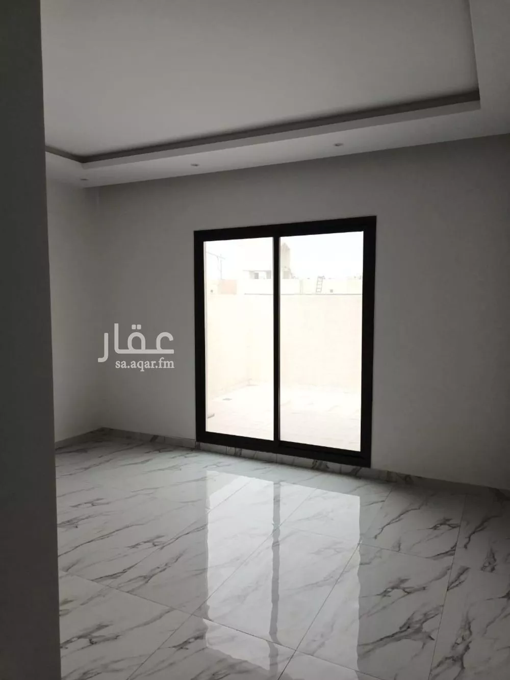 فيلا 5 غرف في العارض 1