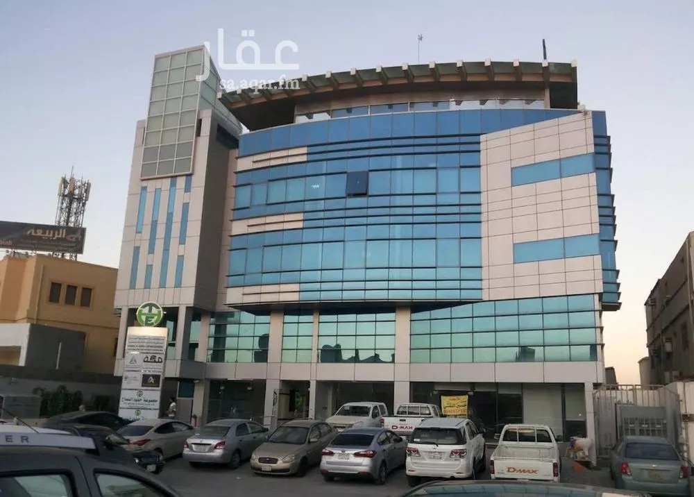 927 sqm building in Abdullah Fuad