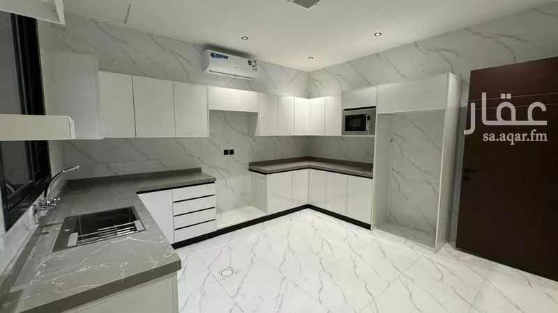 4 bedroom villa in Al Rimal, Riyadh 18