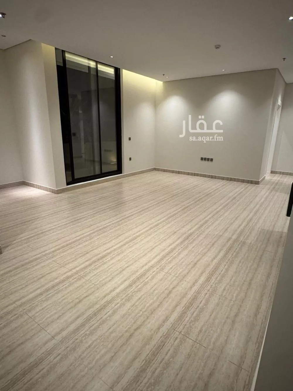 شقة 2 غرف في السيف 1