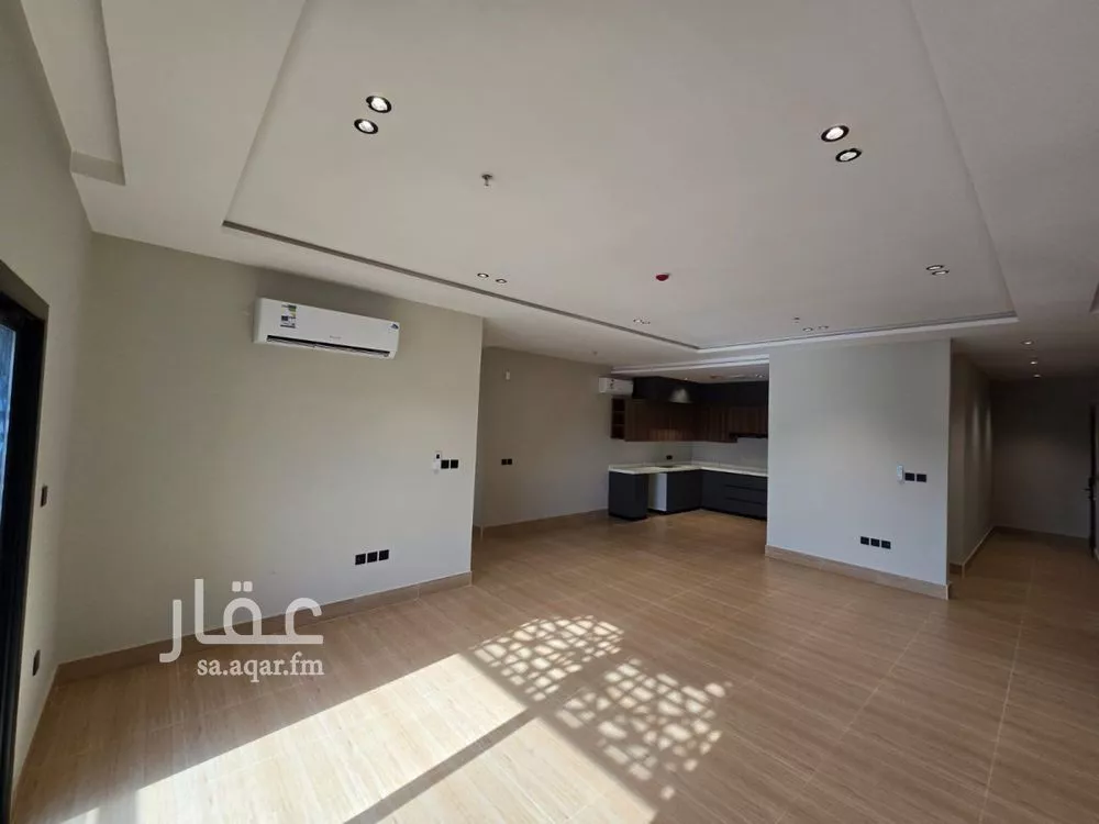 شقة 3 غرف في الحمرا 5