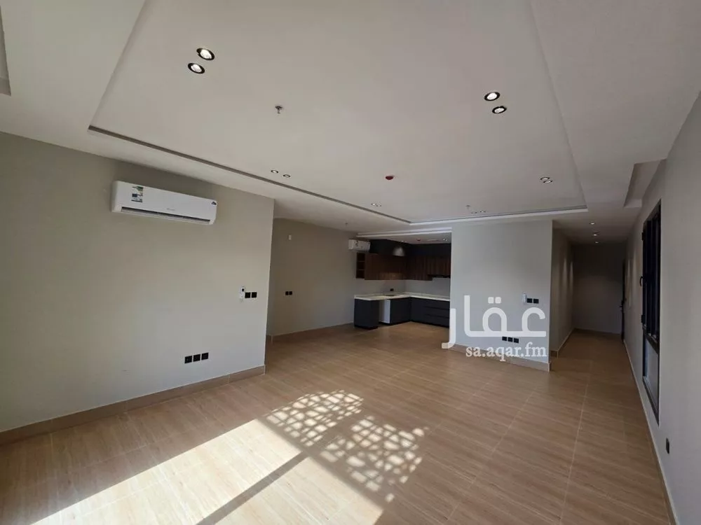 شقة 3 غرف في الحمرا 1