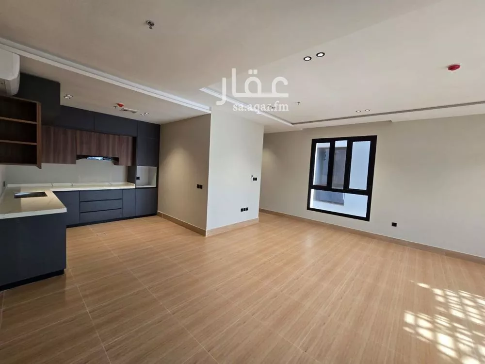 شقة 3 غرف في الحمرا 2