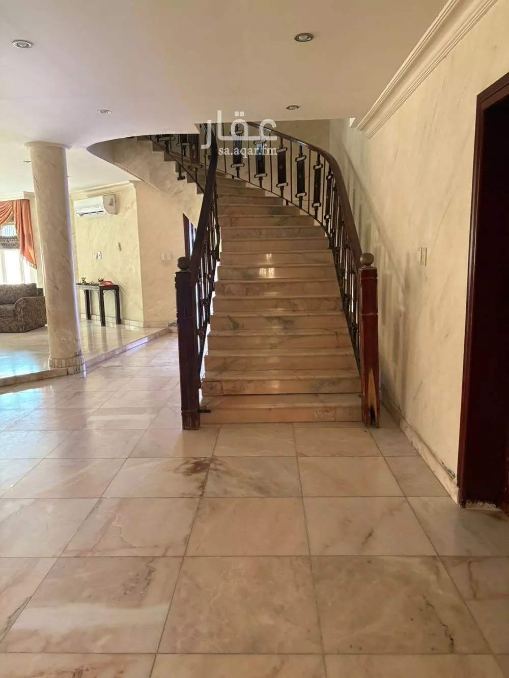 فيلا 6 غرف في القصور 3