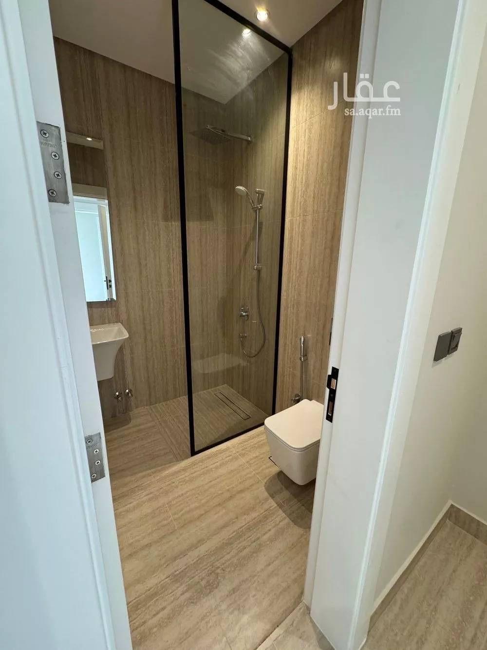 شقة 2 غرف في السيف 5