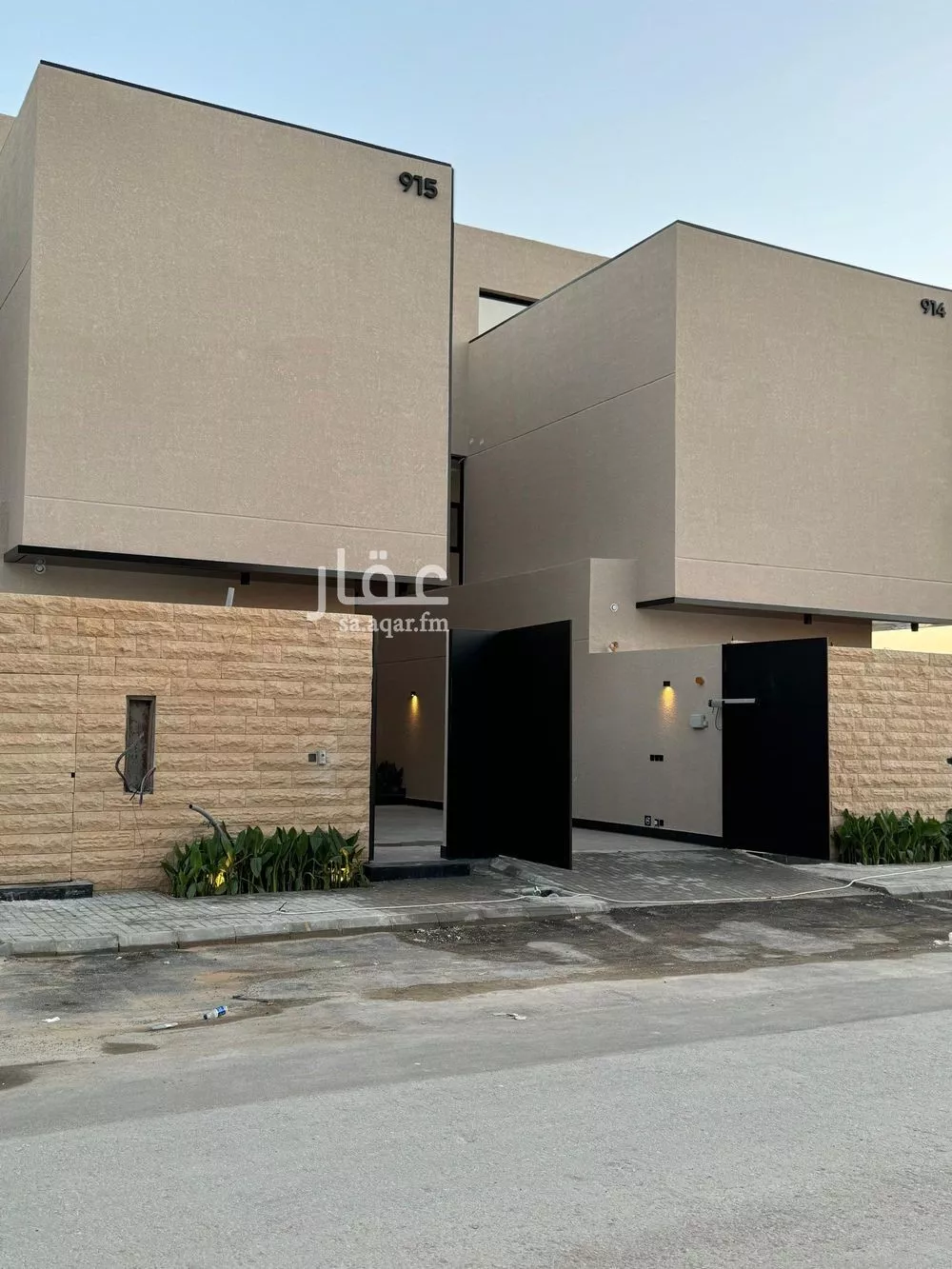 5 bedroom villa in Al Narjis 5