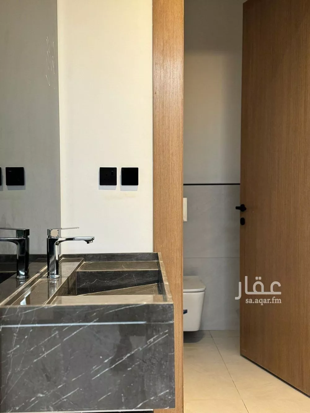 5 bedroom villa in Al Narjis 4
