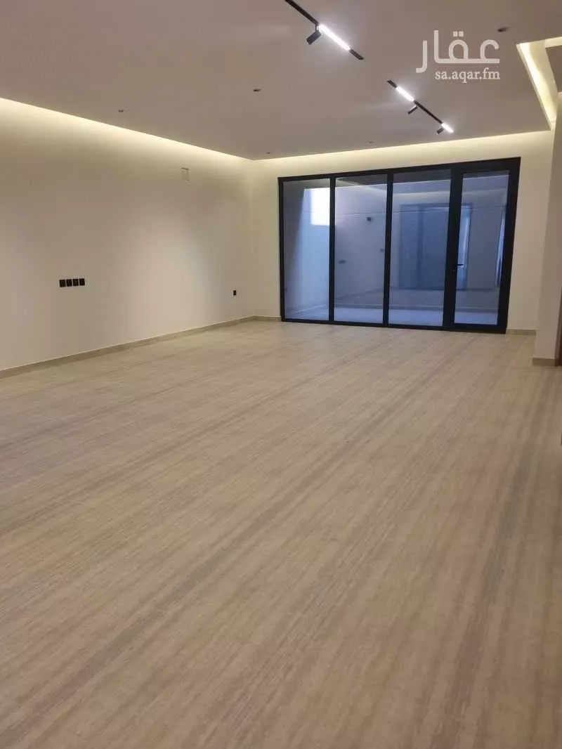 فيلا 5 غرف في البحيرة 4