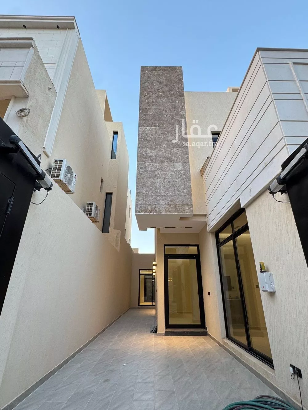 6 bedroom villa in Al Rimal 3