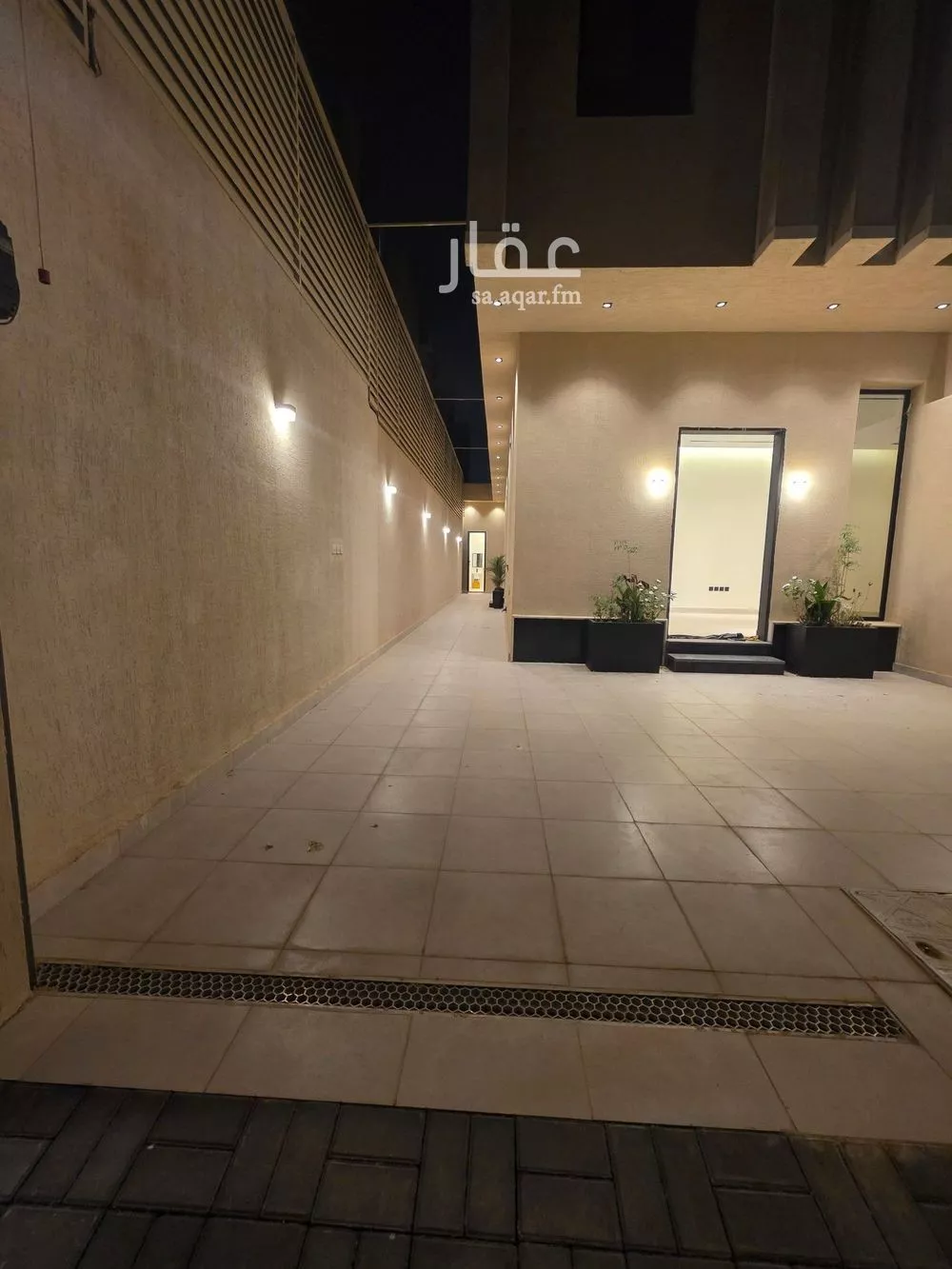 6 bedroom floor in Al Munsiyah 2