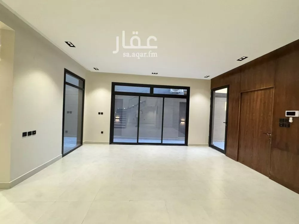 6 bedroom villa in Qurtubah, Riyadh 17