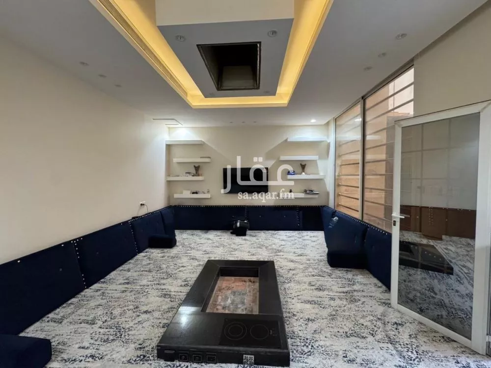 6 bedroom villa in Al Munsiyah 3