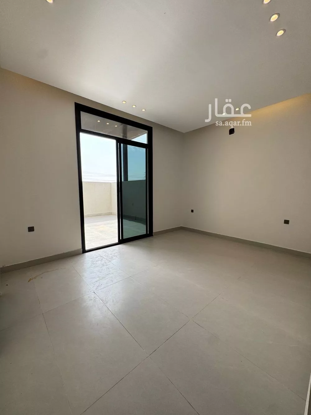 دور 4 غرف في المونسية 4