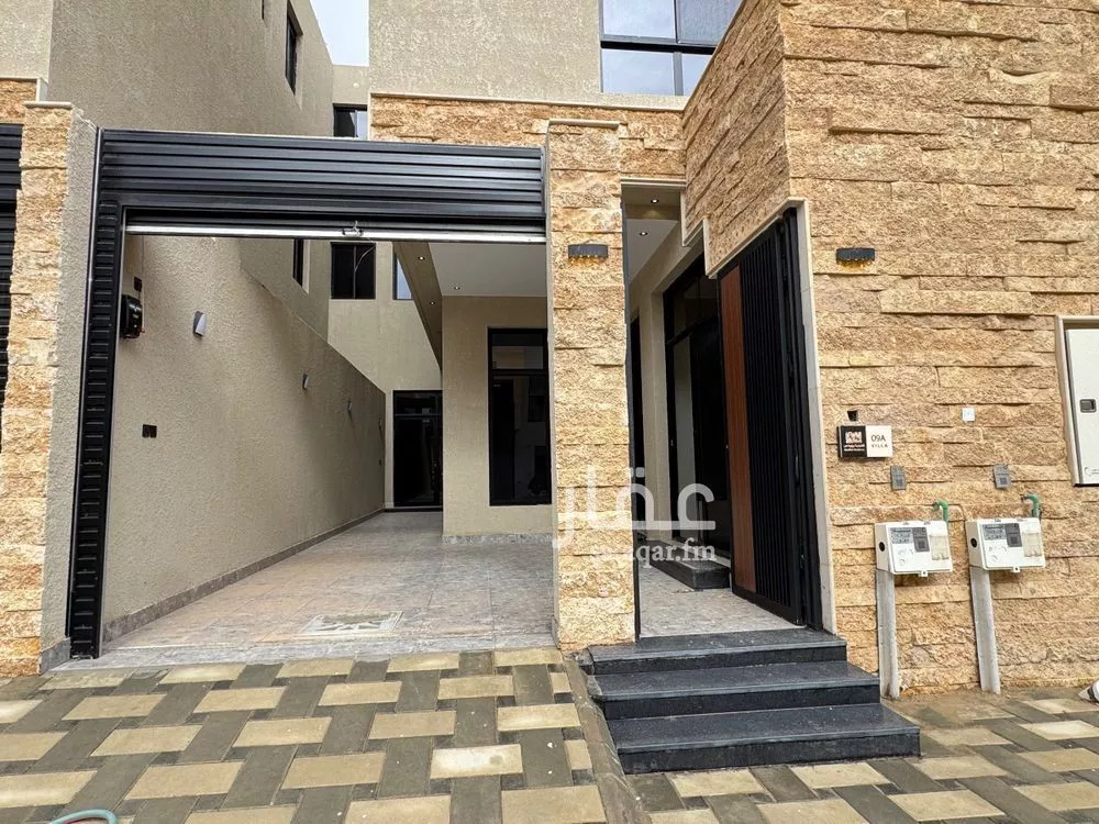 5 bedroom villa in Al Rimal 1