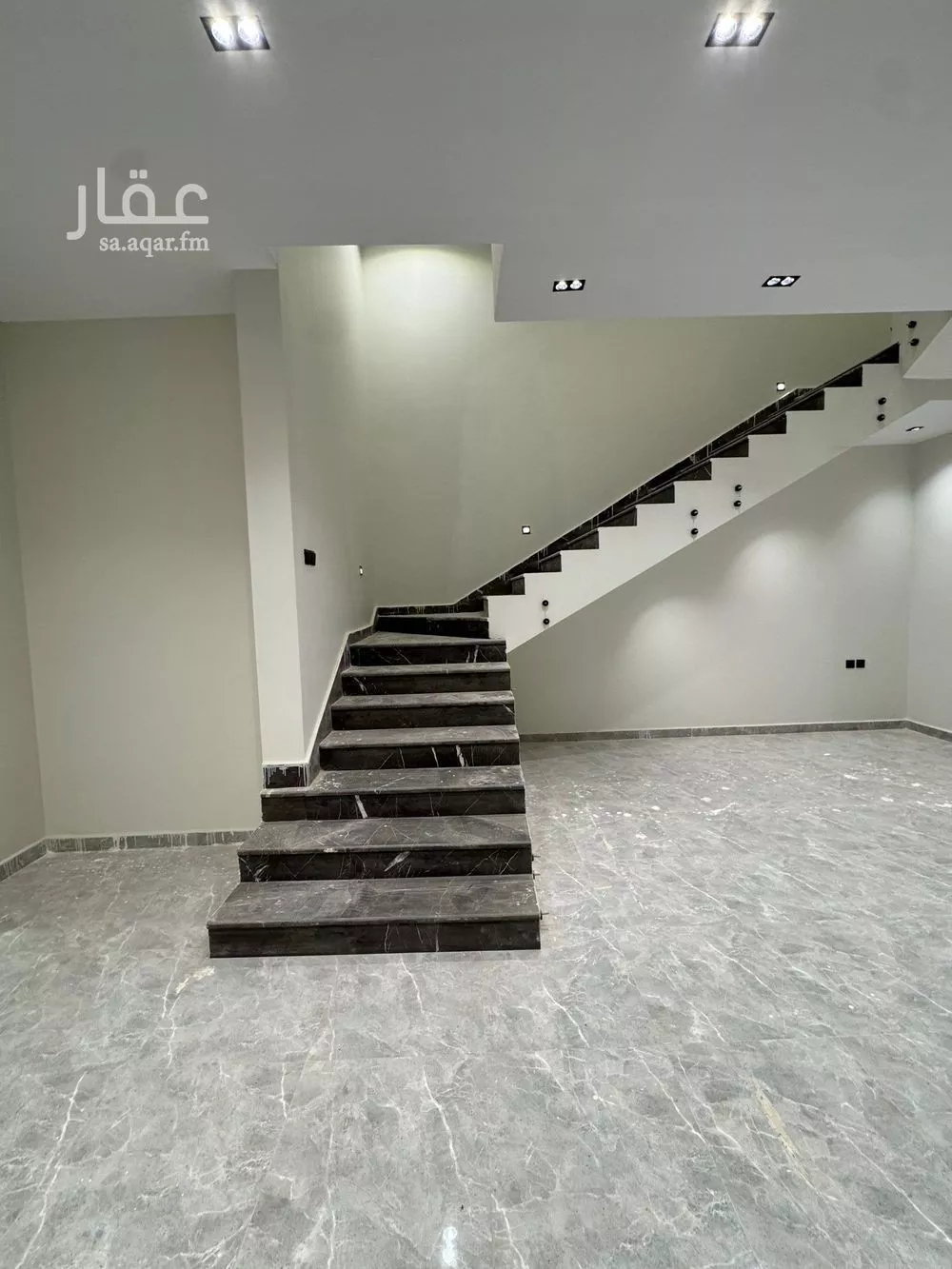 6 bedroom villa in King Faisal, Riyadh 14