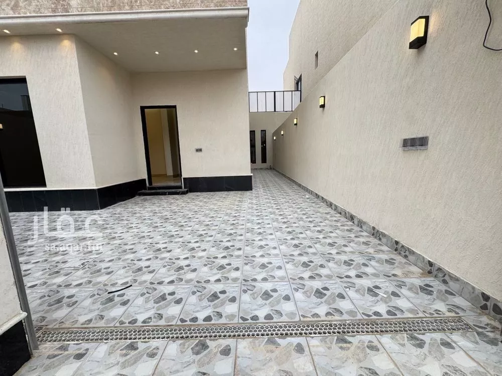 فيلا 5 غرف في الرمال 4