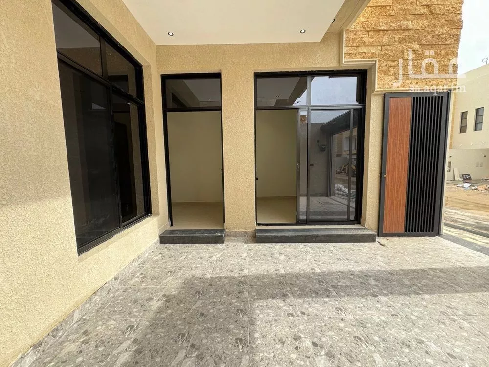 5 bedroom villa in Al Rimal 4