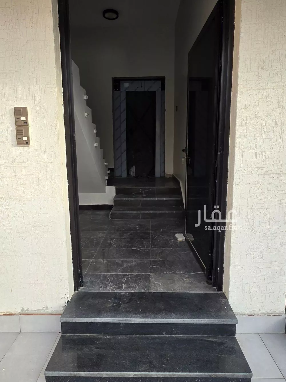 دور 6 غرف في الملك فيصل 2