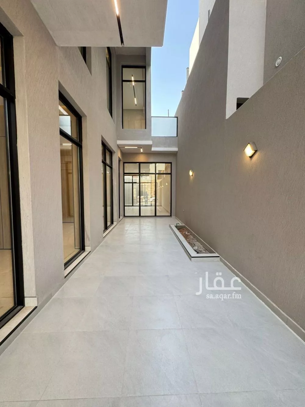 5 bedroom villa in Al Rimal 4
