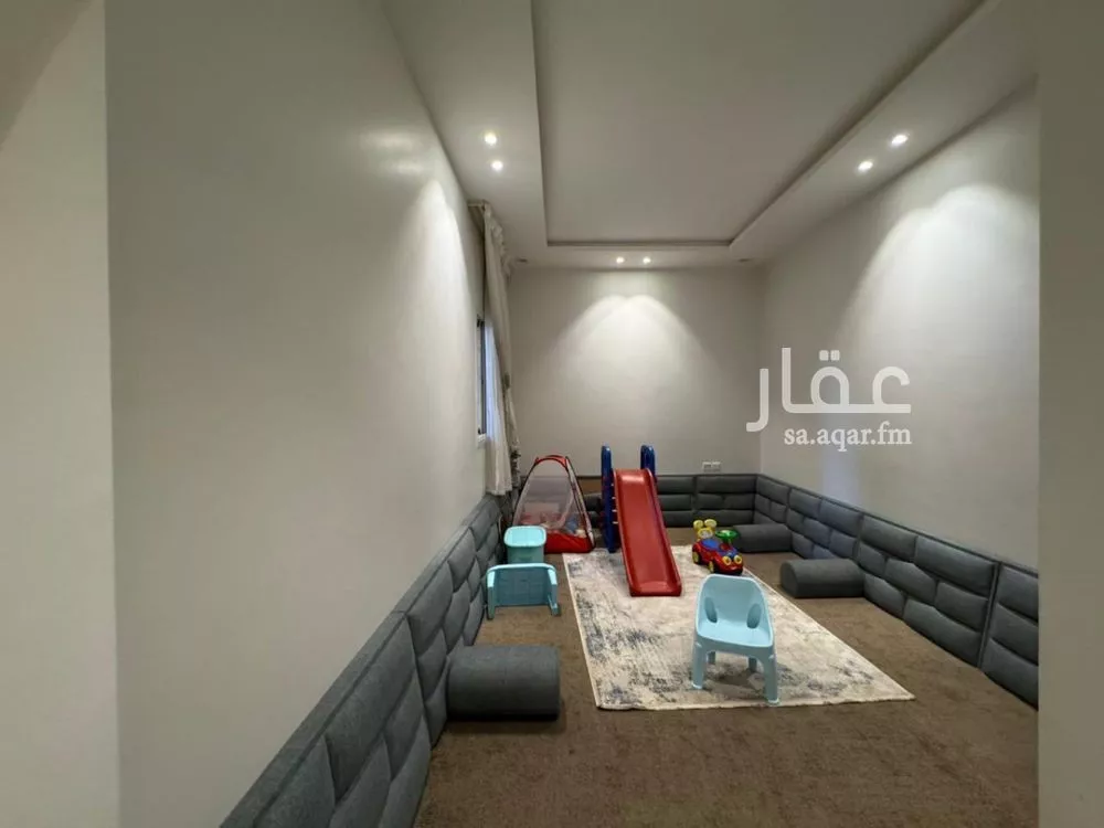 6 bedroom villa in Al Munsiyah 4