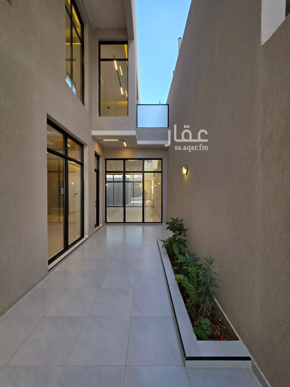 5 bedroom villa in Al Munsiyah 5
