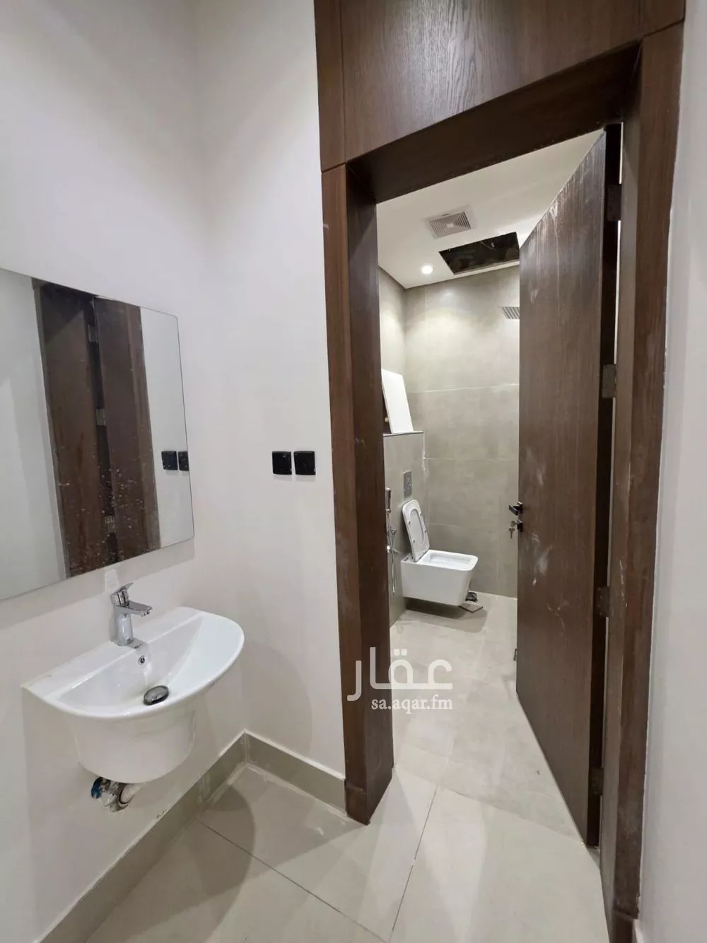 5 bedroom villa in Al Yarmouk, Riyadh 21