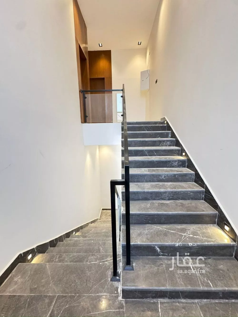 دور 5 غرف في الخليج 3