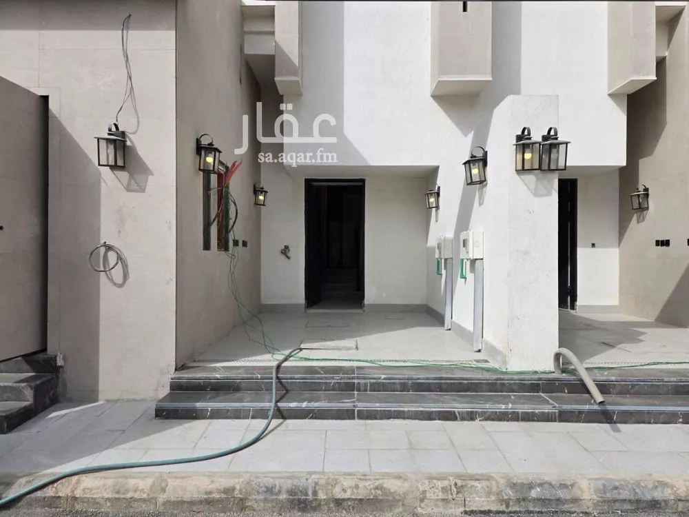 دور 4 غرف في المونسية 1