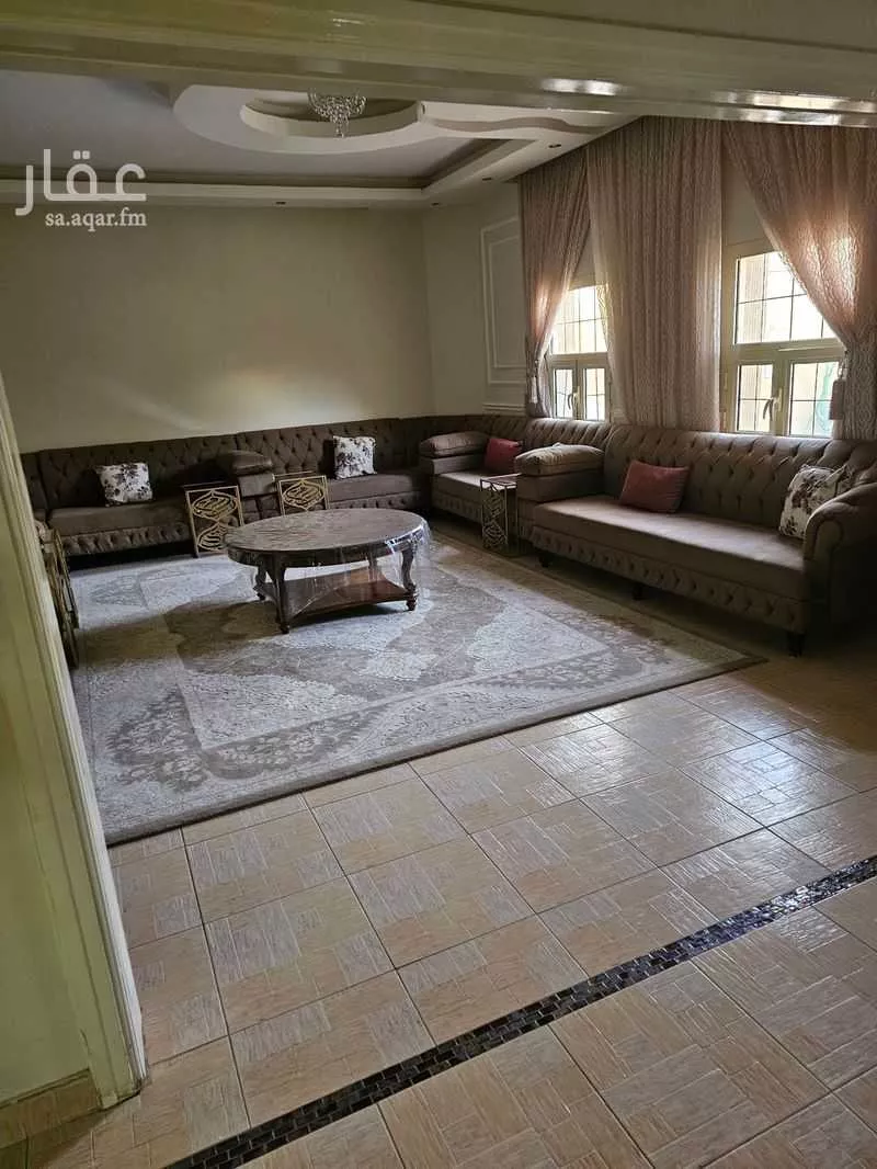 فيلا 7 غرف في الخليج 5