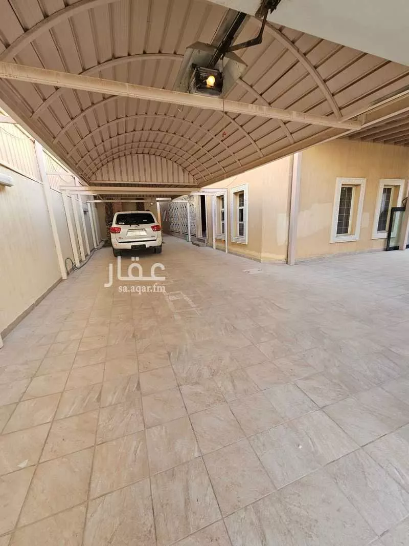 فيلا 7 غرف في الخليج 3