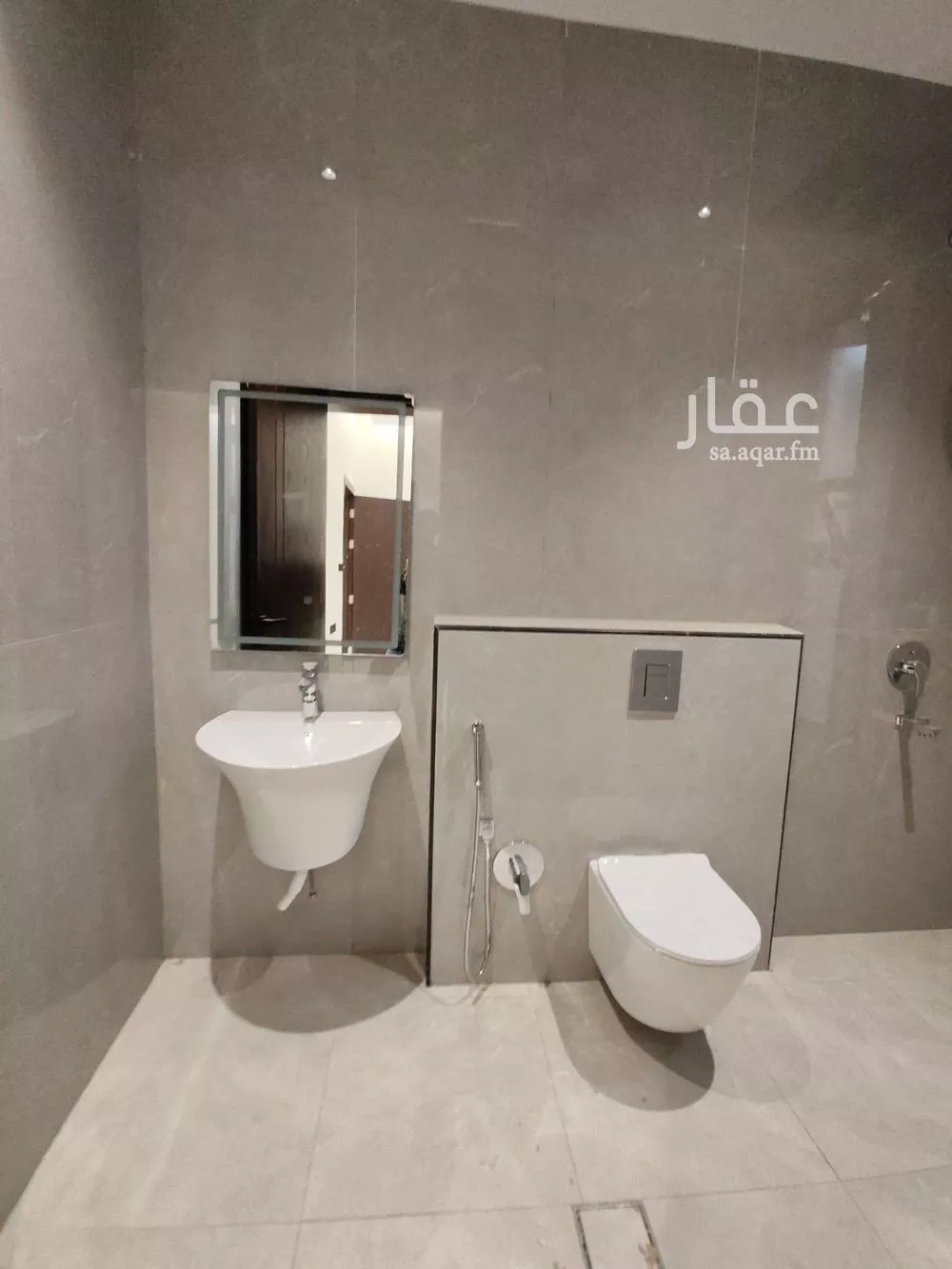 دور 4 غرف في المونسية 5