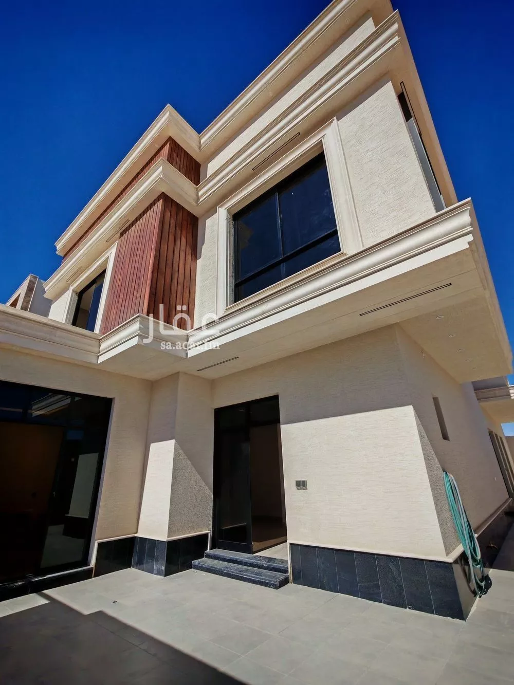 5 bedroom villa in Al Rimal 2