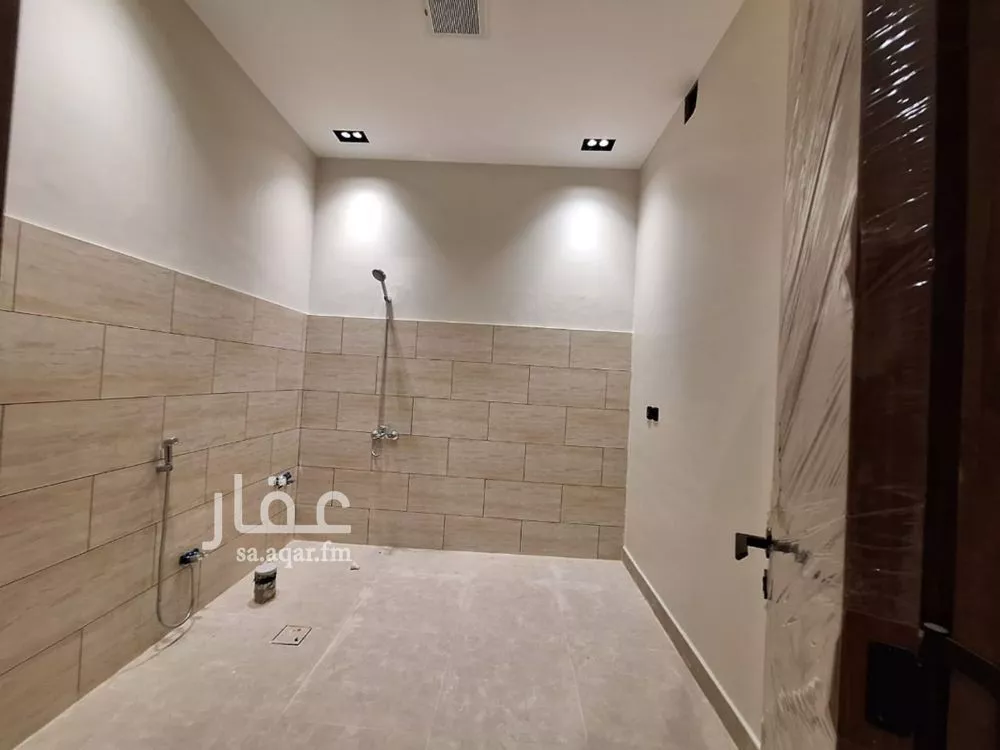 6 bedroom villa in Qurtubah, Riyadh 24
