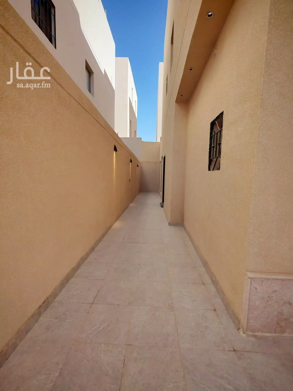 6 bedroom villa in Al Janadriyah 2