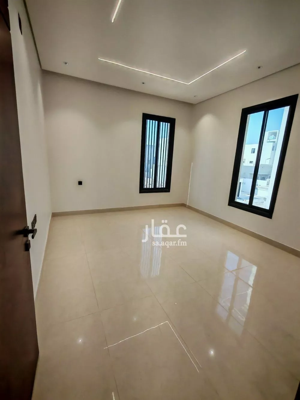 6 bedroom villa in Al Janadriyah 5