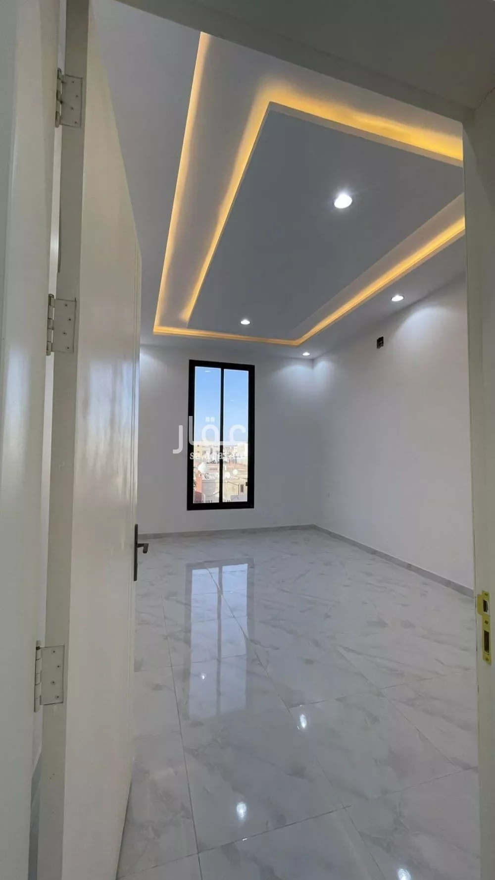 فيلا 5 غرف في الجنادرية 3