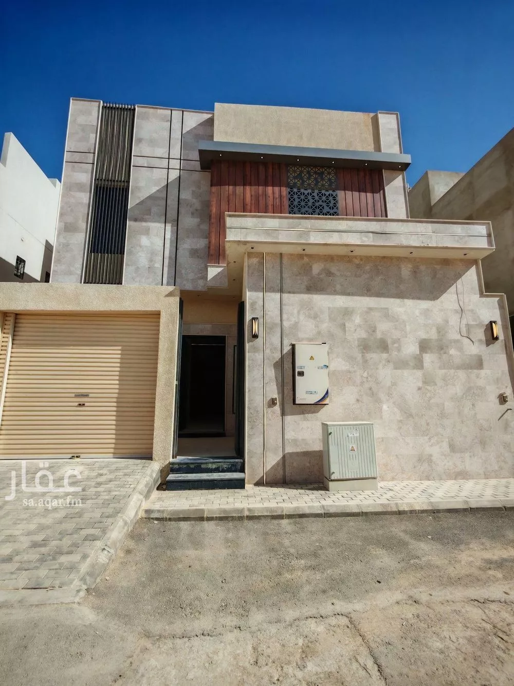 6 bedroom villa in Al Janadriyah 1