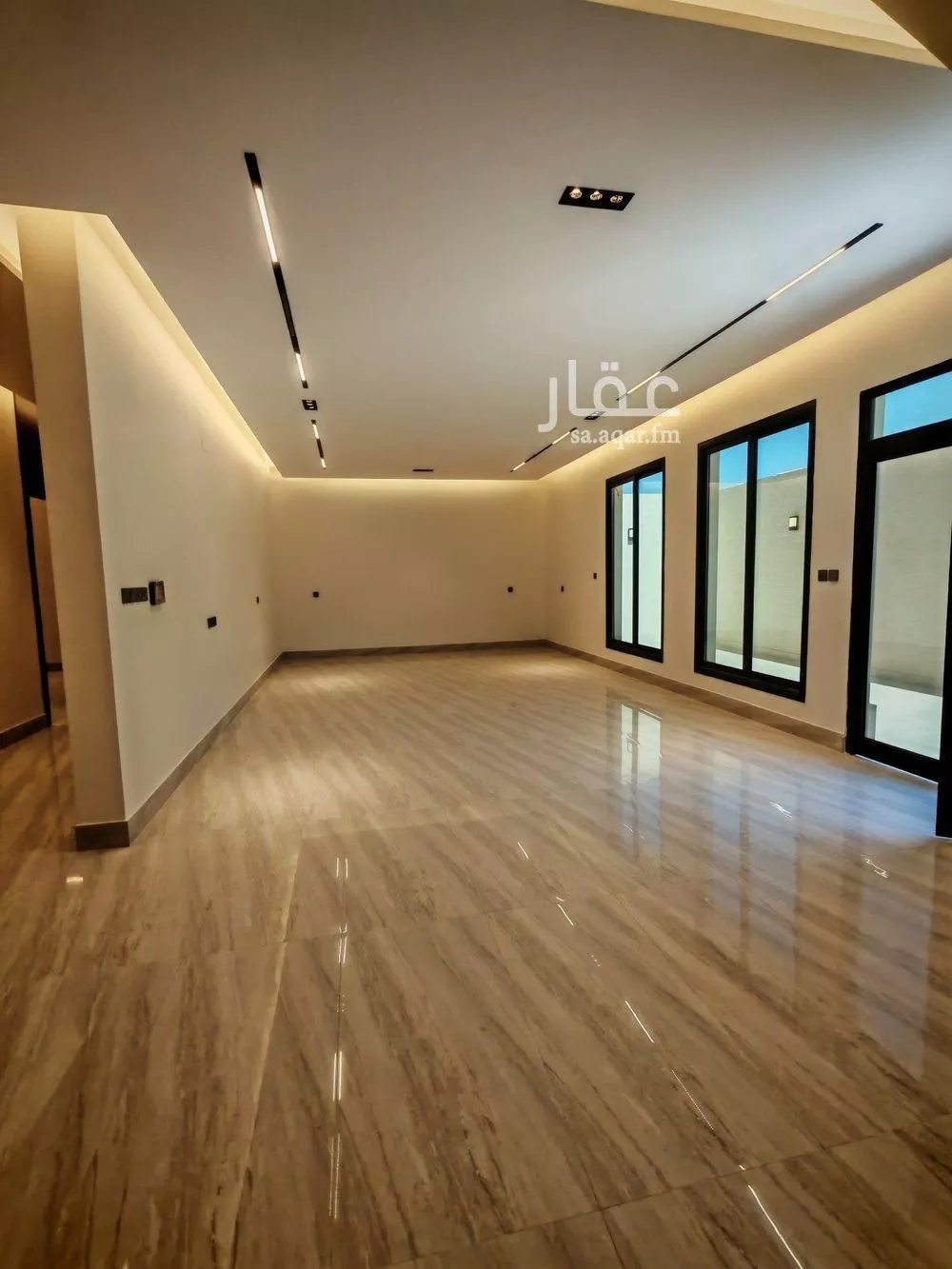 5 bedroom villa in Al Rimal 4