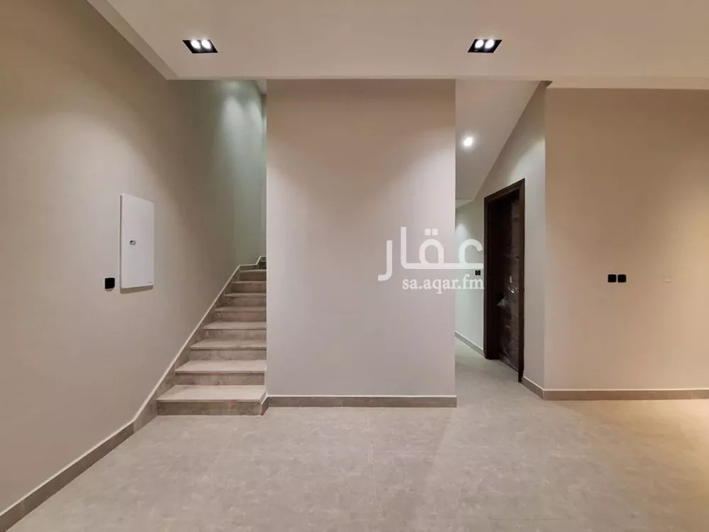6 bedroom villa in Qurtubah, Riyadh 18