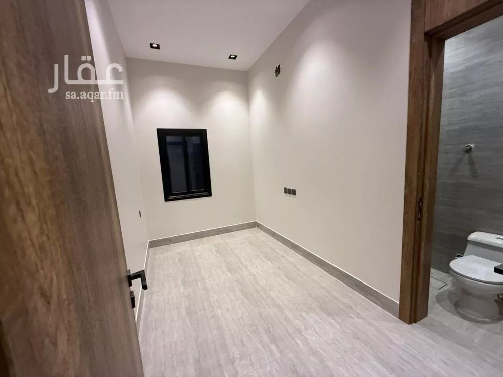 4 bedroom villa in Al Aridh 5