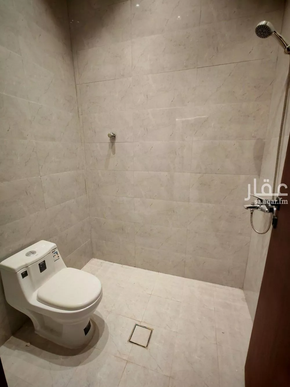 فيلا 6 غرف في الجنادرية 4