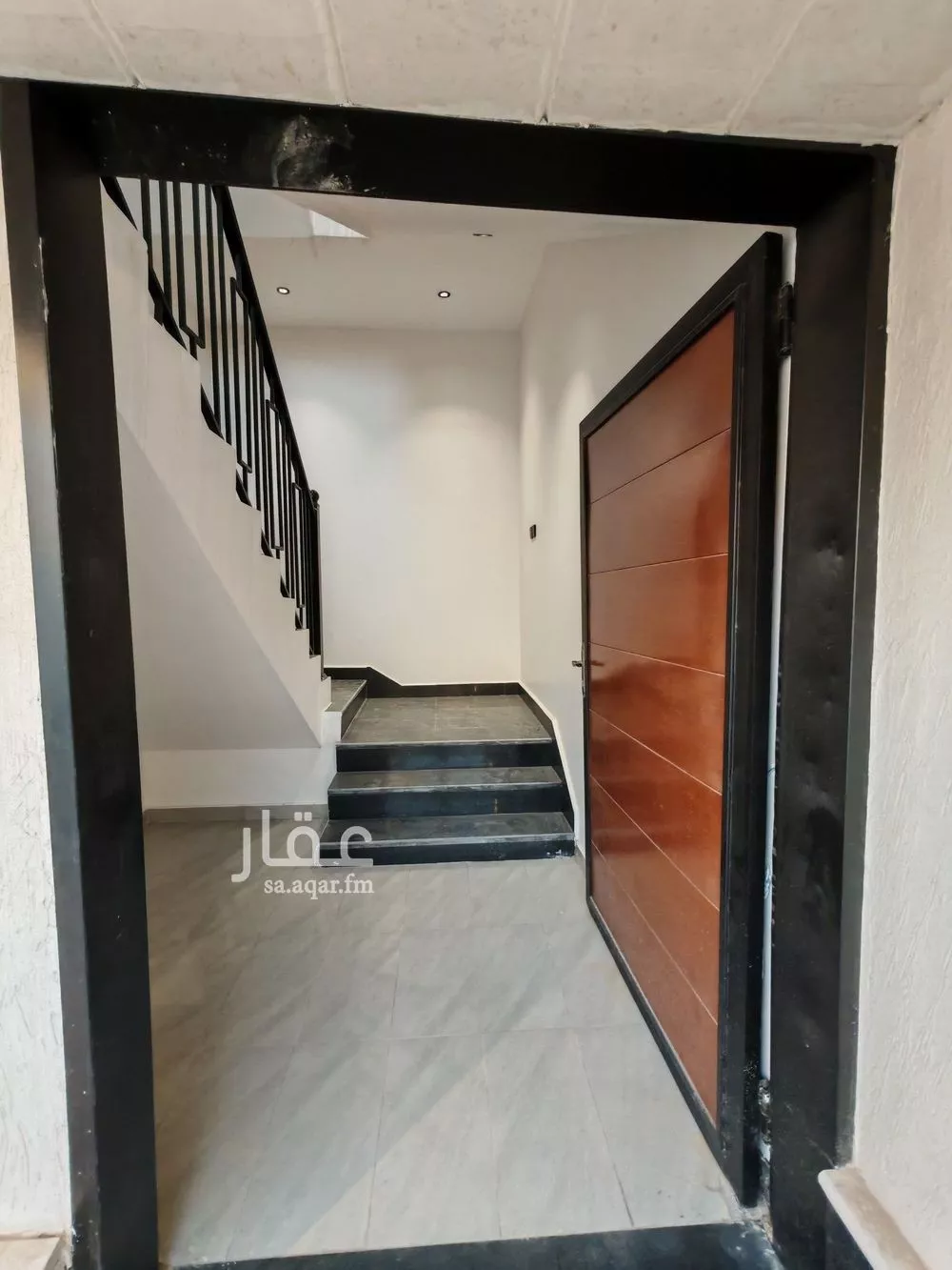 دور 6 غرف في المونسية 1