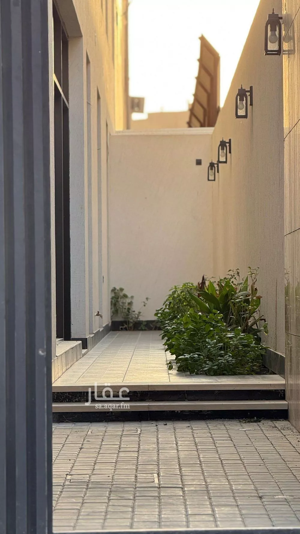 3 bedroom floor in Al Yasmin 2