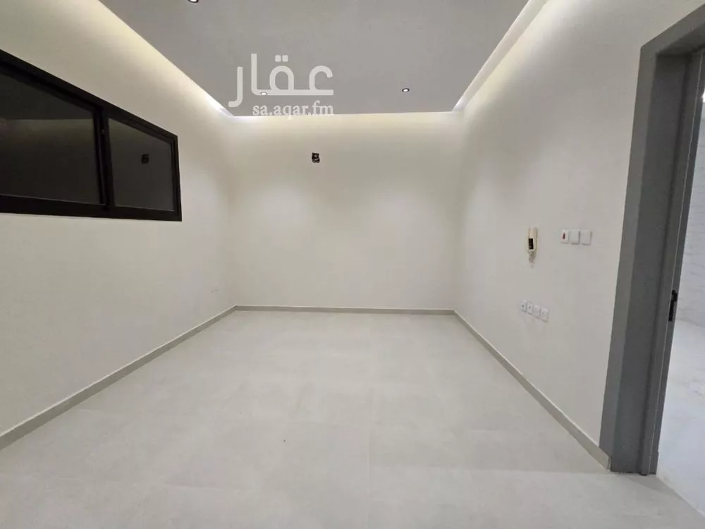5 bedroom villa in Okaz, Riyadh 8