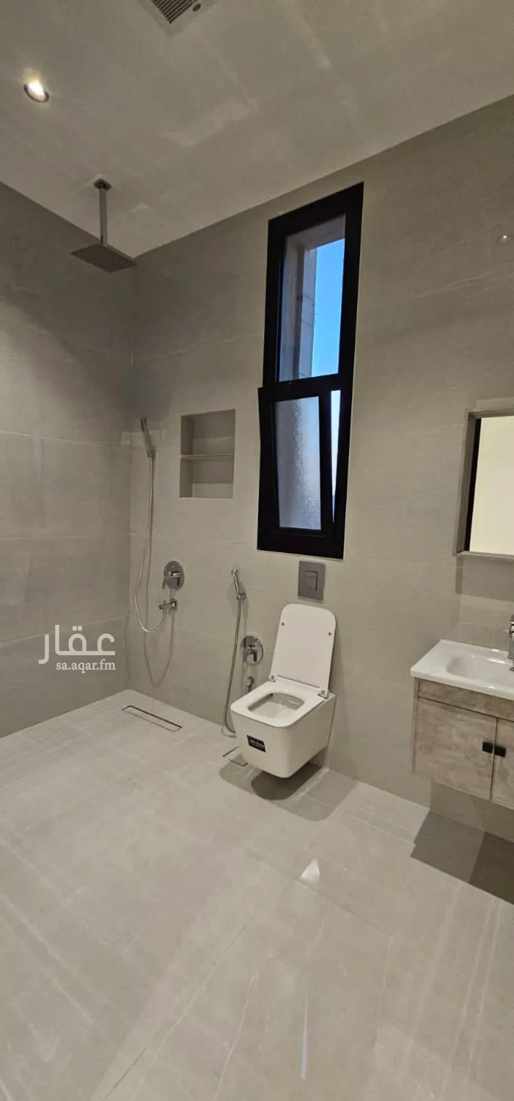 فيلا 5 غرف في النرجس 3