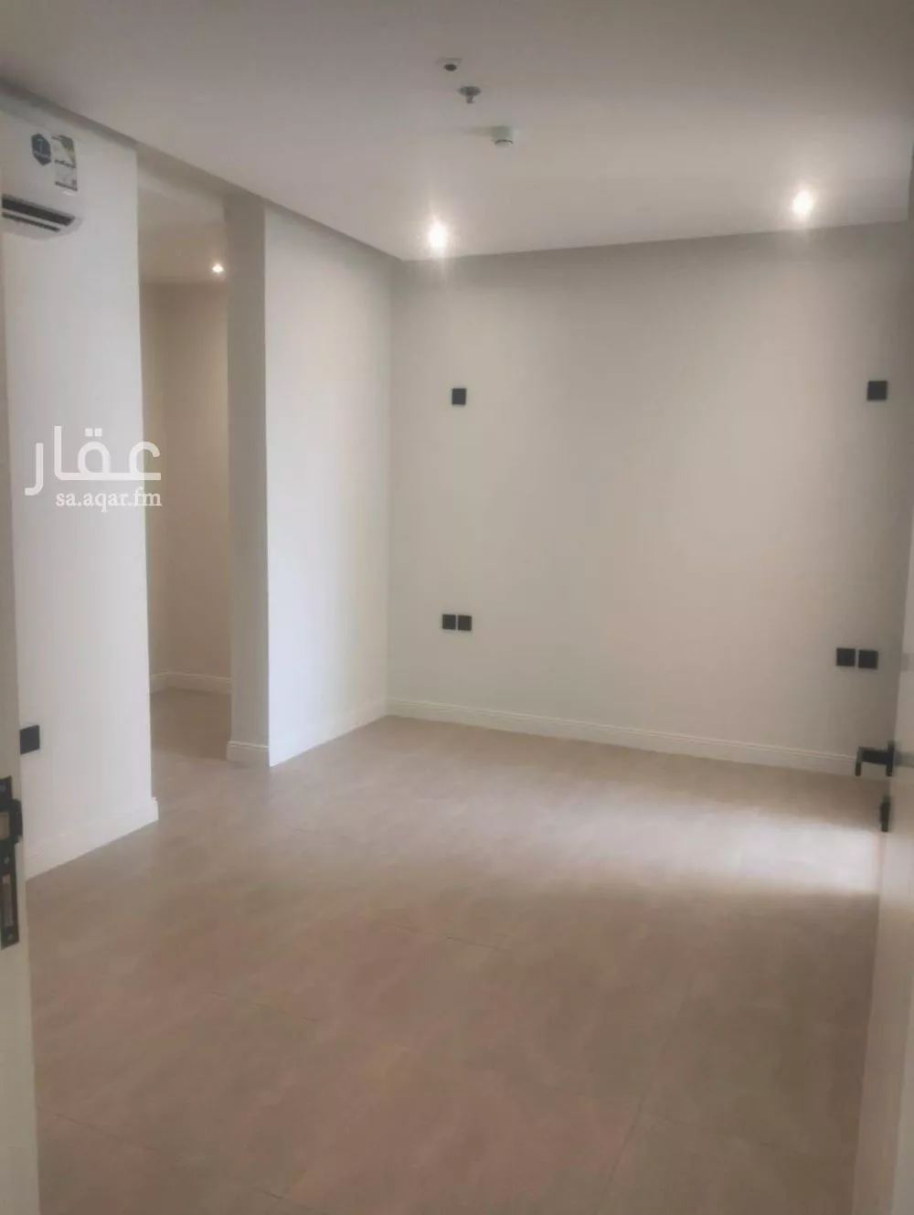 شقة 3 غرف في الملقا 5