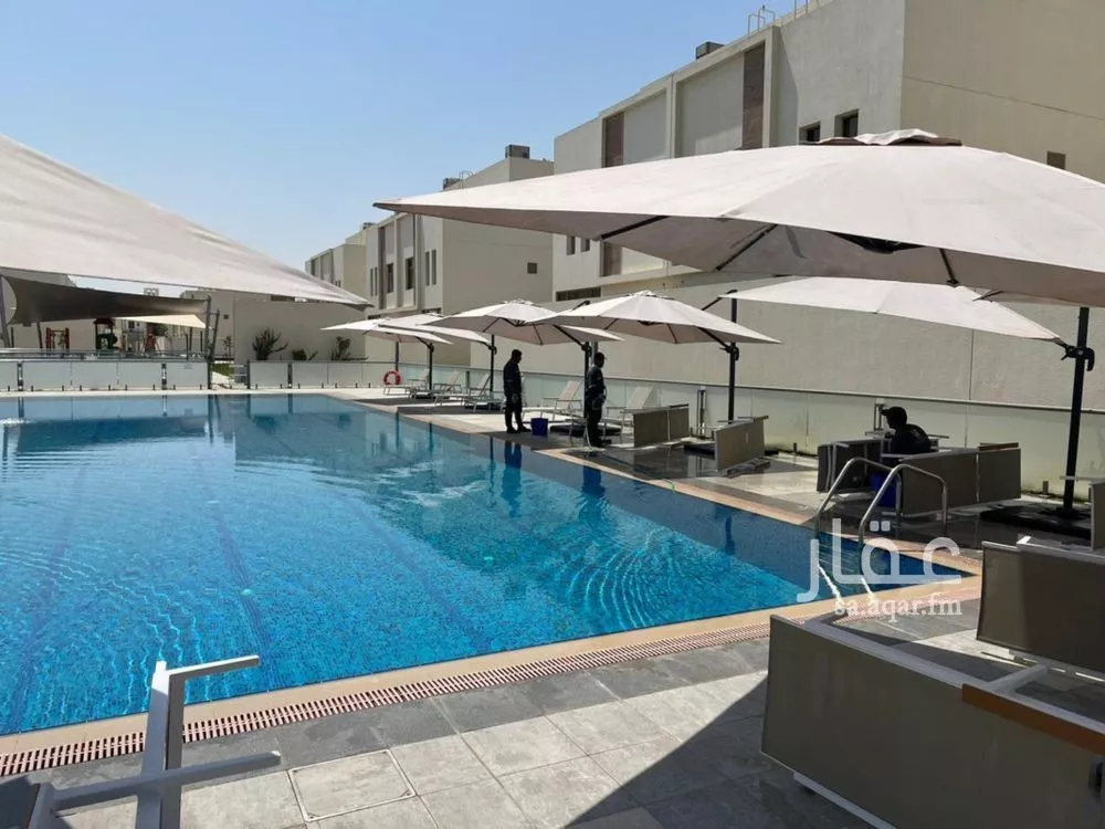 فيلا 4 غرف في المونسية 2