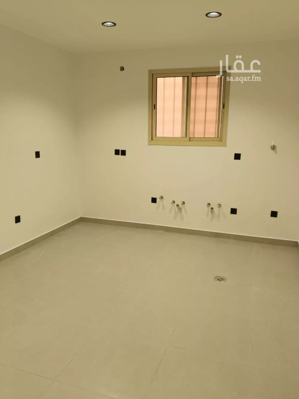 دور 3 غرف في عرقة 5